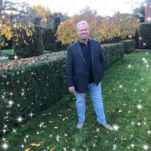 Meet your Posher, Fred